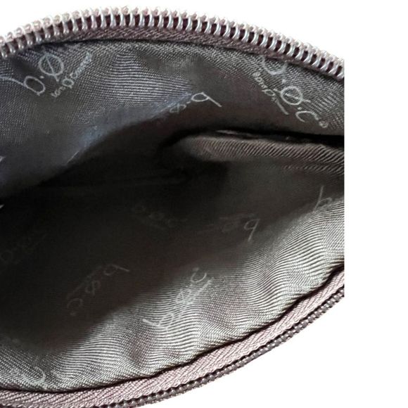 Like🆕 BOC red wristlet with ID window, 7 x 3.5 in - Picture 4 of 4